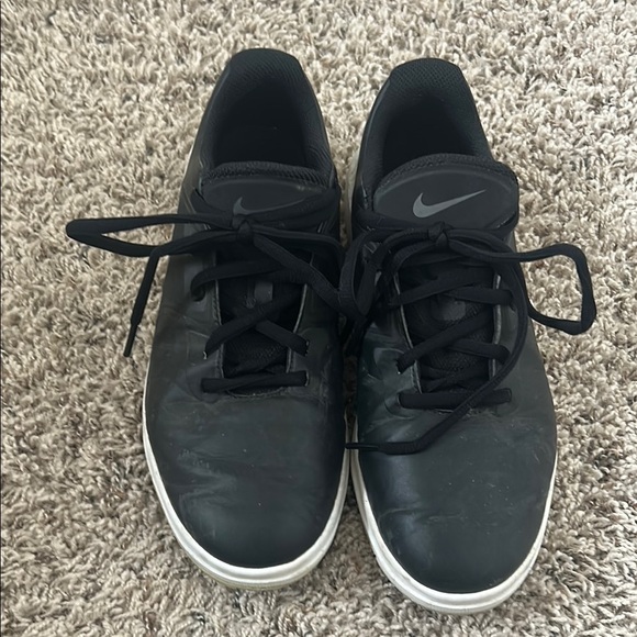 Nike Black Golf Shoes - Picture 4 of 4